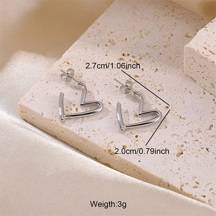 1 paire de clous d'oreilles en acier inoxydable plaqué or 18 carats, style décontracté, simple, classique, en forme de cœur