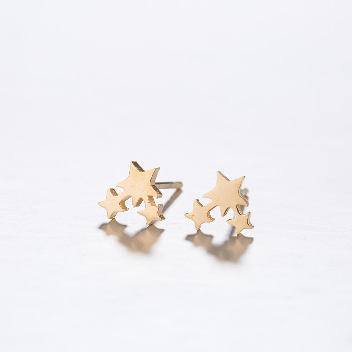 1 par de pinos de orelha banhados a ouro 18K, estilo simples, com estrela de polimento, aço inoxidável