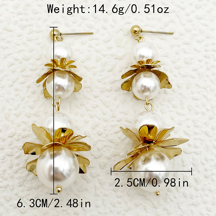 1 par de pendientes colgantes chapados en oro y perlas artificiales de acero inoxidable chapados en retazos de flores Glam Lady Commute