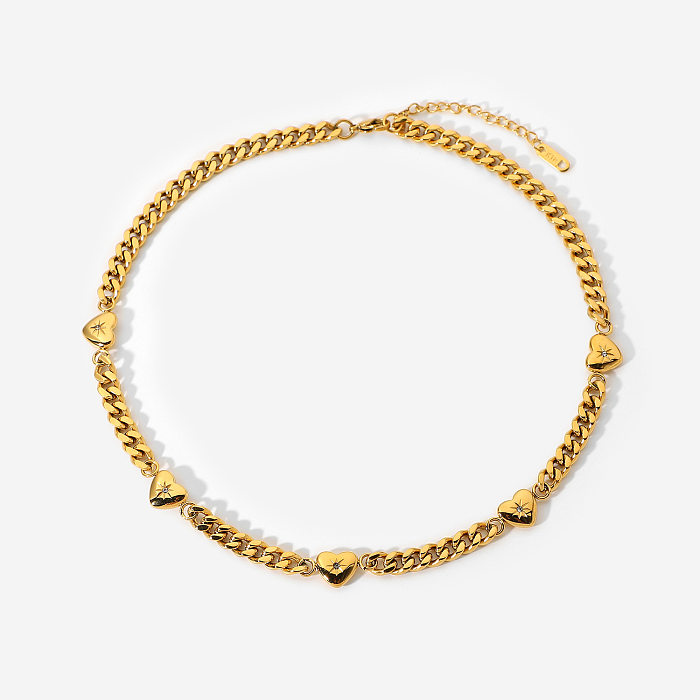 Collar Collar de cadena cubana de circonio con incrustaciones de corazón de tres amores de acero inoxidable chapado en oro de 18 quilates