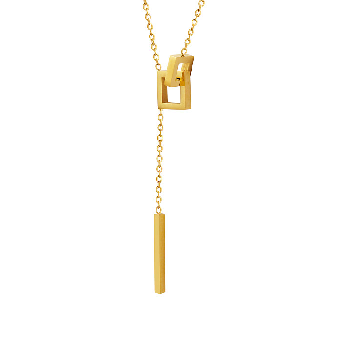 Lässige, schlichte Halskette mit quadratischem Edelstahlüberzug und ausgehöhltem, 18 Karat vergoldetem Anhänger