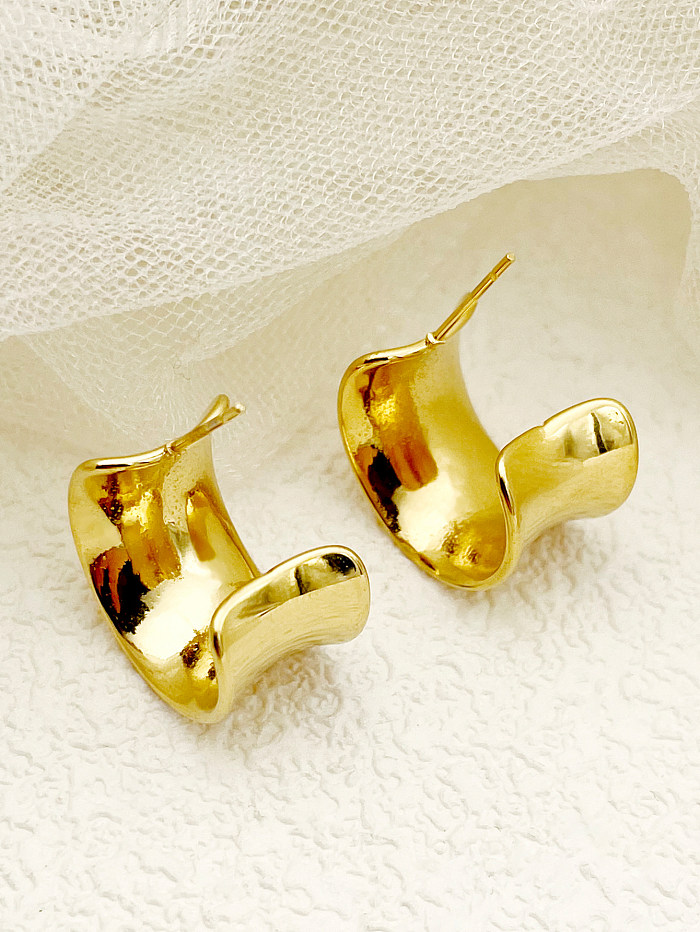 1 Paar schlichte Ohrstecker in C-Form aus Edelstahl mit Polierbeschichtung und vergoldeter Oberfläche