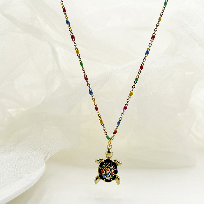 Halskette mit hawaiianischem Strandschildkröten-Anhänger, Edelstahl-Beschichtung, Inlay, Zirkon, vergoldet