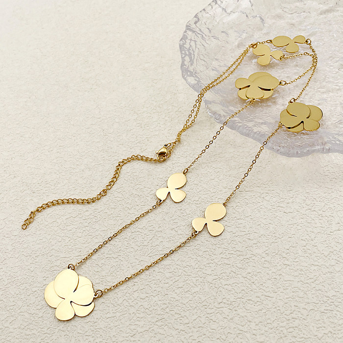 Elegante estilo clássico simples flor chapeamento de polimento de aço inoxidável colar banhado a ouro