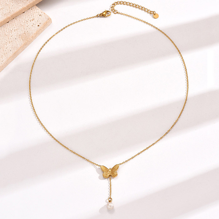 Elegante, schlichte Halskette mit Schmetterlings-Edelstahl-Beschichtung, künstlichen Perlen, 14 Karat vergoldet