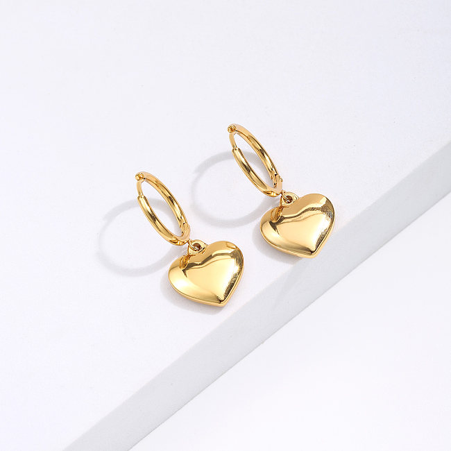 Boucles d'oreilles pendantes simples en forme de cœur doré 18 carats, nouvelle galvanoplastie
