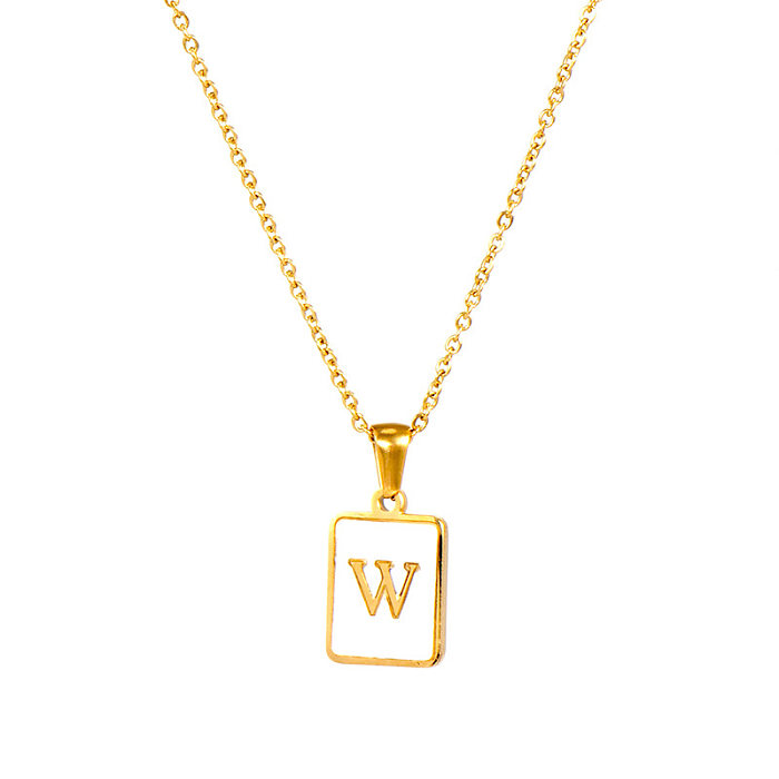 Collar con colgante chapado en oro de 18 quilates con incrustaciones de acero inoxidable cuadrado con letras de estilo vintage