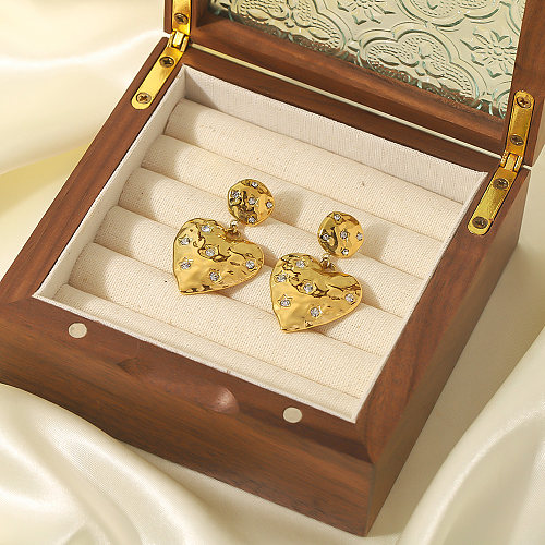 1 par de pendientes colgantes chapados en oro de 18K con incrustaciones de acero inoxidable y pulido con forma de corazón dulce para vacaciones
