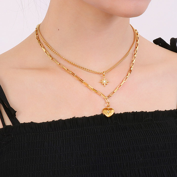 Collar chapado en oro de acero inoxidable con forma de corazón de estilo simple