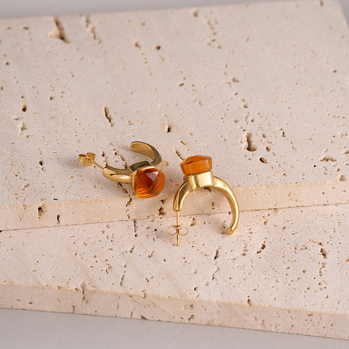 زوج واحد من ترصيع الأذن المطلي بالذهب والزركون من الفولاذ المقاوم للصدأ ذو التصميم البسيط ذو اللون الصلب