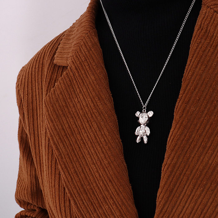 Cadena de clavícula chapada en acero inoxidable con colgante de oso y letras de moda