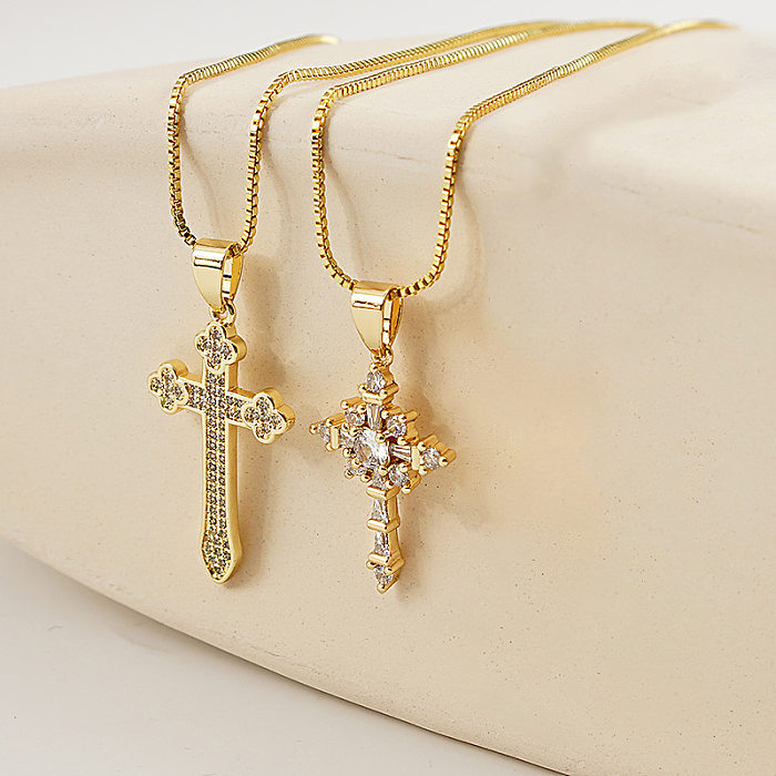 Halskette mit Retro-Kreuz-Anhänger aus Edelstahl mit Inlay und künstlichen Edelsteinen