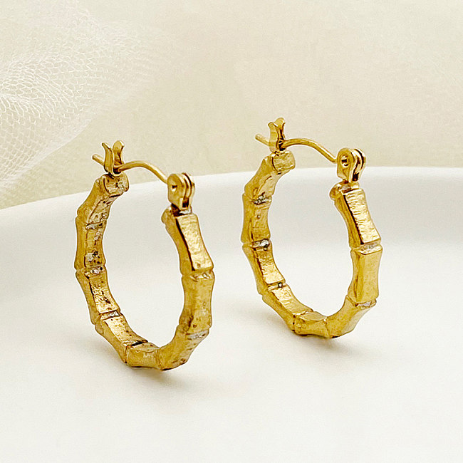 1 par de pendientes chapados en oro de acero inoxidable chapado en forma de U estilo clásico elegante estilo Simple