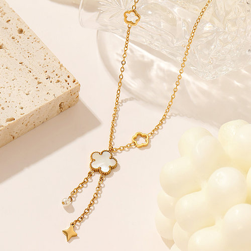 Collar chapado en oro de Shell con incrustaciones de acero inoxidable con flor de estilo simple lindo