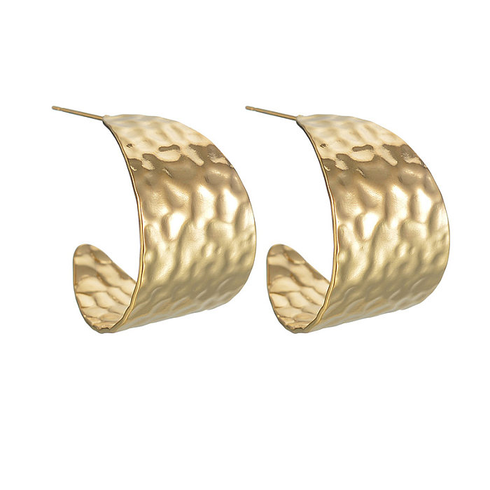 زوج واحد من ترصيع الأذن المطلي بالذهب على شكل حرف C من الفولاذ المقاوم للصدأ مطلي بالذهب عيار 1 قيراط
