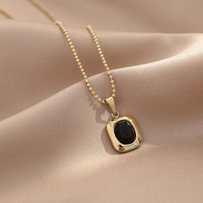 Collar geométrico de acero inoxidable de estilo simple con incrustaciones de collares de acero inoxidable con circonitas doradas