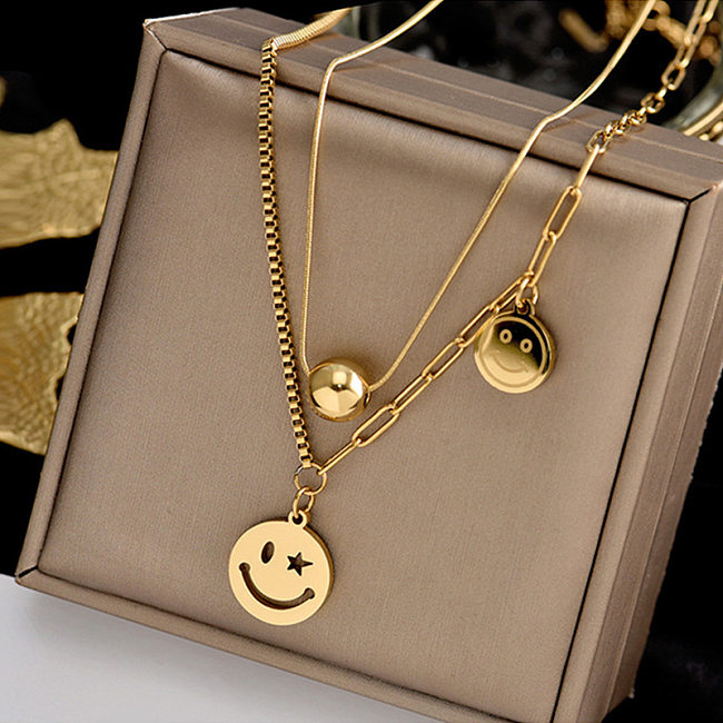 Collier avec pendentif visage Smiley multi-éléments en acier inoxydable, chaîne de clavicule multicouche créative