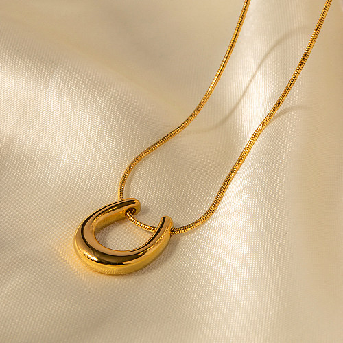 1 Stück Halskette mit Hufeisen-Anhänger aus Edelstahl im INS-Stil