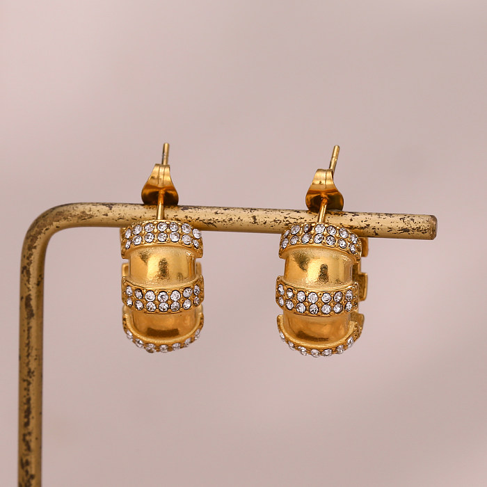 1 Paar Ohrstecker im C-förmigen Vintage-Stil mit Edelstahlbeschichtung, Intarsien, Strasssteinen und Perlen, 18 Karat vergoldet