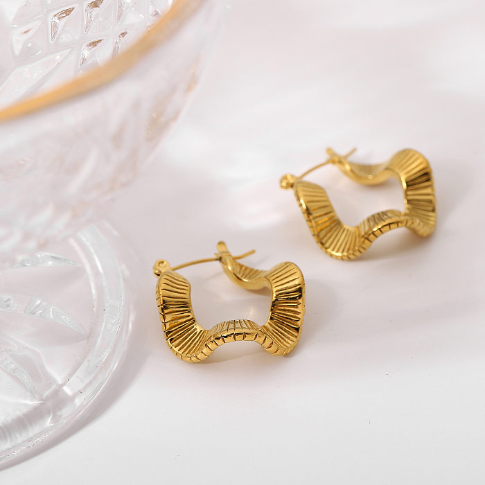 Brincos em formato de onda da moda europeia e americana, joias banhadas a ouro 18K em aço inoxidável