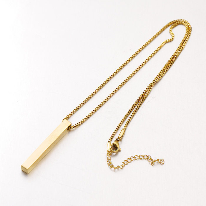 Collier avec pendentif géométrique en acier inoxydable plaqué or et argent, style basique et moderne, en vrac