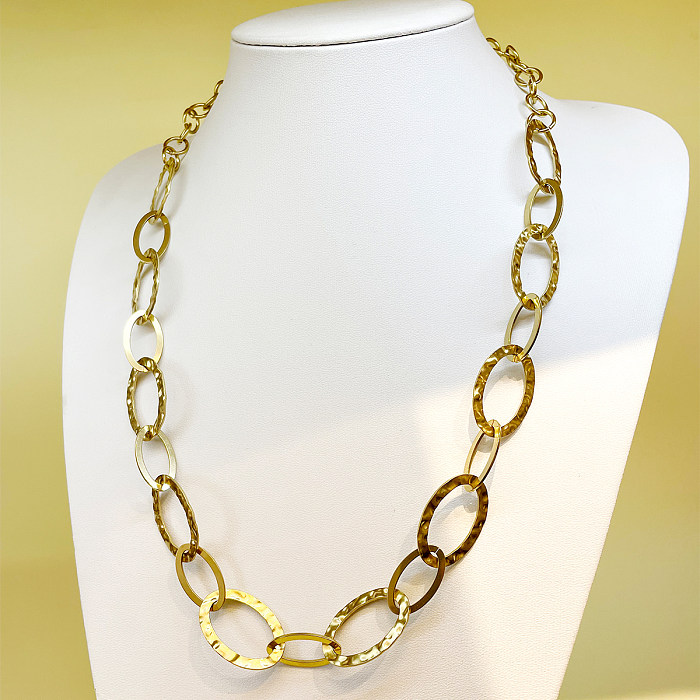 Collar chapado en oro de estilo romano con forma de corazón ovalado de acero inoxidable chapado en retazos
