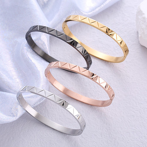 Wholesale Simple Style V Shape Stainless Steel Bangle