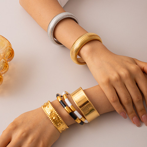 Bracelet plaqué or 18 carats en acier inoxydable de couleur unie de style IG