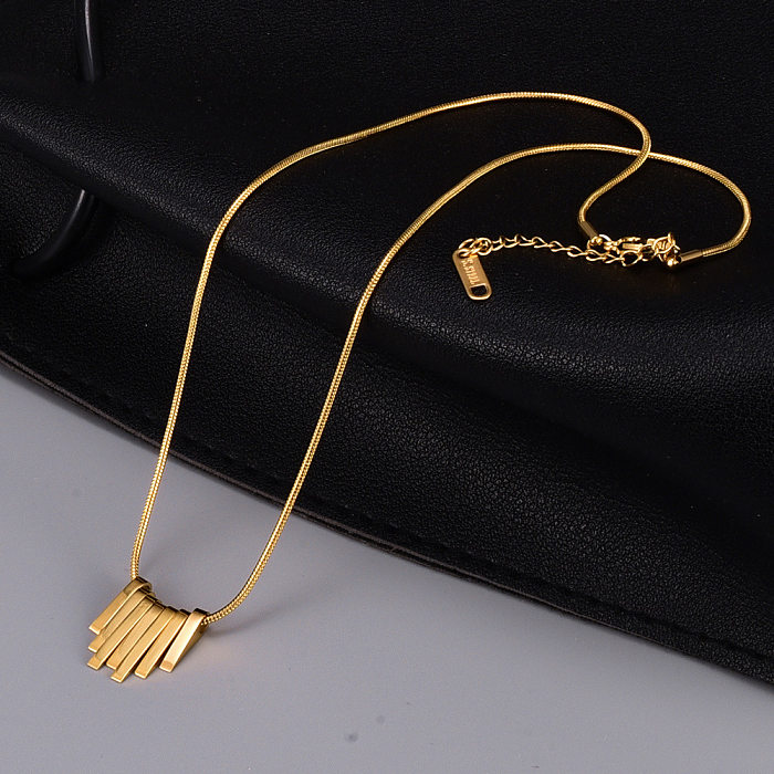Estilo simple Geométrico Acero inoxidable Chapado en oro Collar con colgante 1 pieza