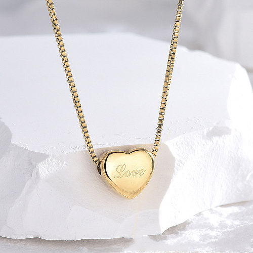Colar banhado a ouro 18K casual estilo clássico amor formato de coração em aço inoxidável