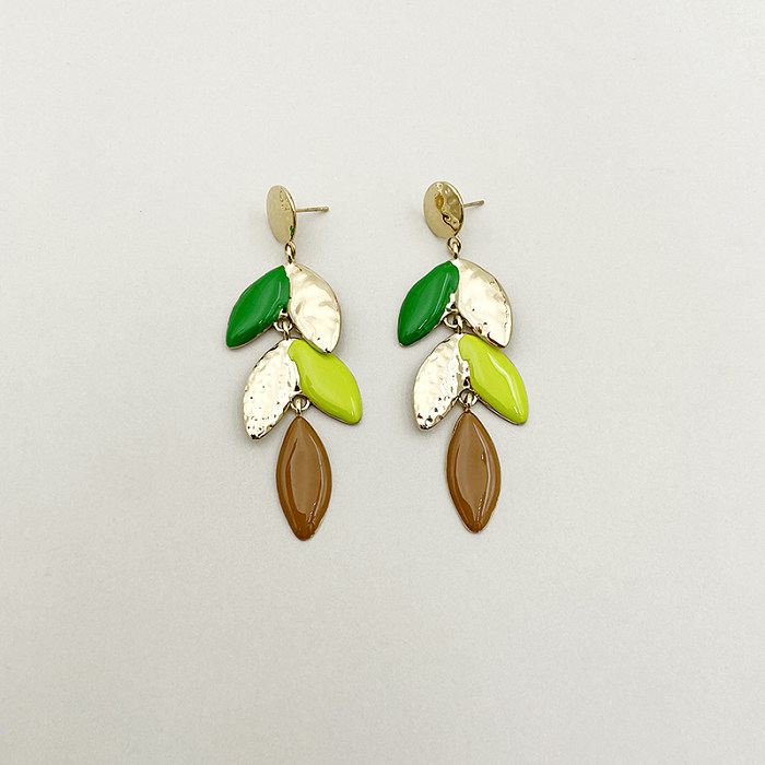 1 paire de boucles d'oreilles pendantes en acier inoxydable plaqué or 14 carats avec feuilles artistiques de plage hawaïenne