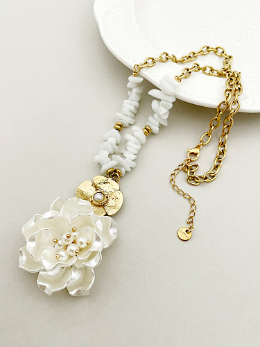 IG Style décontracté fleur en acier inoxydable coquille perlée placage incrustation perle plaqué or pendentif collier