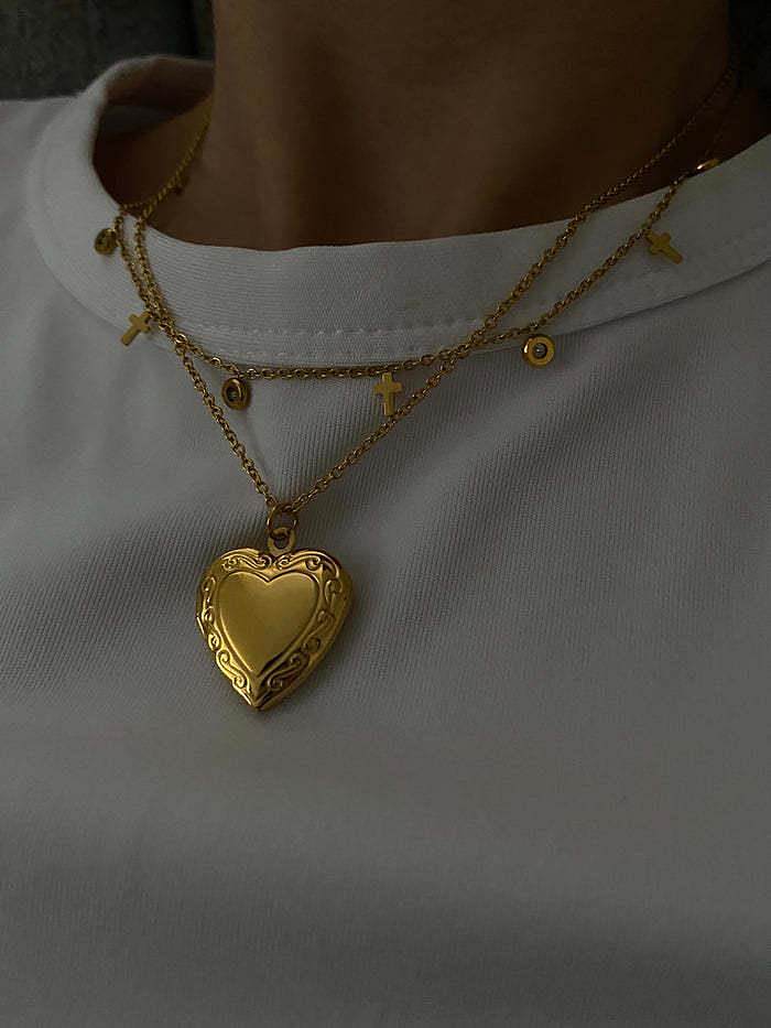 Collier avec pendentif en forme de cœur, incrustation de placage en acier inoxydable, diamant artificiel, 1 pièce