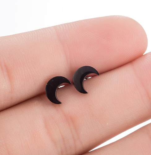1 Pair Cute Simple Style Classic Style Moon Stainless Steel  18K Gold Plated Ear Studs