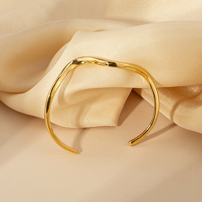 Casual Simple Style Solid Color Stainless Steel Gold Plated Bangle In Bulk