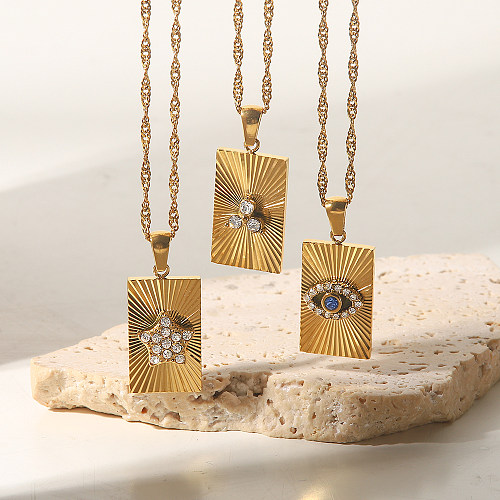 IG-Stil Dreieck-Pentagramm-Teufelsauge-Anhänger-Halskette mit Edelstahlbeschichtung und Zirkon-18-Karat-Vergoldung