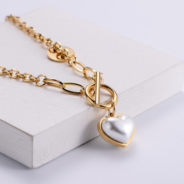 Einfache Halskette mit herzförmigem Perlenanhänger aus Edelstahl mit OT-Kette in Kontrastfarbe