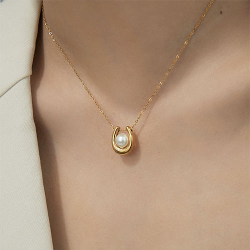 Vintage Style Pearl Stainless Steel Plating 18K Gold Plated Pendant Necklace