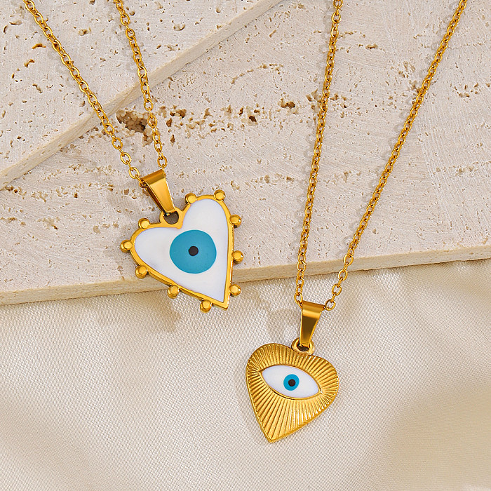 قلادة Streetwear Devil's Eye على شكل قلب مصنوعة من الفولاذ المقاوم للصدأ مطلية بالذهب عيار 18 قيراط
