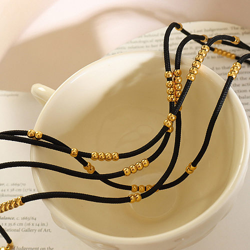 Modische, schlichte Halskette aus 18-karätigem Gold mit Perlen aus Edelstahl