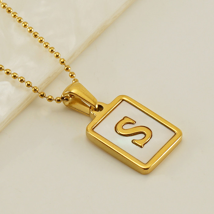 Collier avec pendentif en plaqué or 18 carats, style décontracté, lettre de Style français, incrustation de placage en acier inoxydable