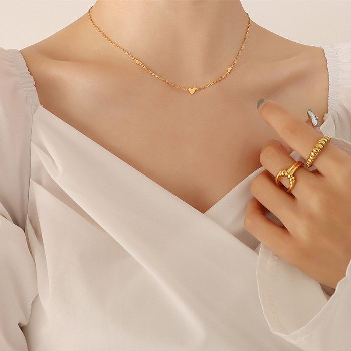 Neue minimalistische exquisite All-Match-Halskette mit kleinem Herz, Nischendesign, vergoldete Schlüsselbein-Halskette aus Edelstahl P647