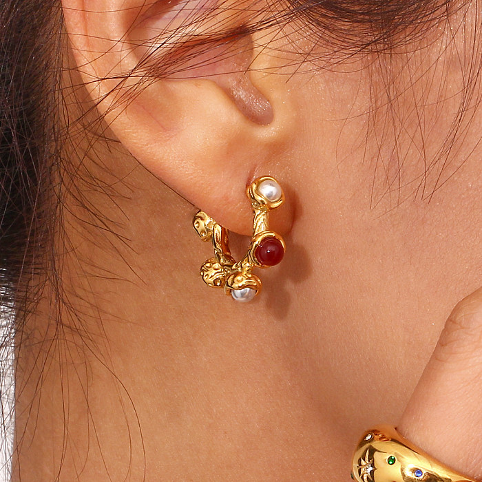 1 paire de clous d'oreilles en forme de C avec incrustation de perles en acier inoxydable