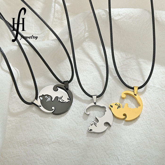 Einfache kreative Umarmung Liebe Katze Halskette Edelstahl Runde Karte Paar Nähen Halskette Schmuck Großhandel