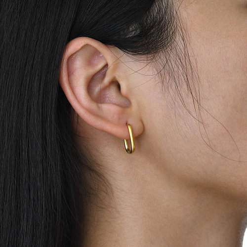 1 paire de boucles d'oreilles décontractées de style moderne et basique en acier inoxydable plaqué or 18 carats