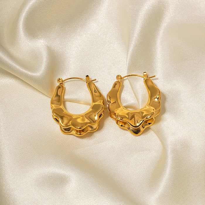 1 paire de boucles d'oreilles créoles plaquées or 18 carats en forme de U de style moderne irrégulier