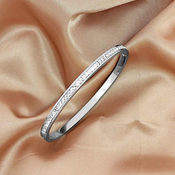 Simple Style Solid Color Flower Titanium Steel Hollow Out Inlay Zircon Bangle