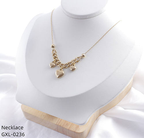 Retro Simple Style Heart Shape Stainless Steel  Plating Hollow Out Inlay Rhinestones Gold Plated Pendant Necklace