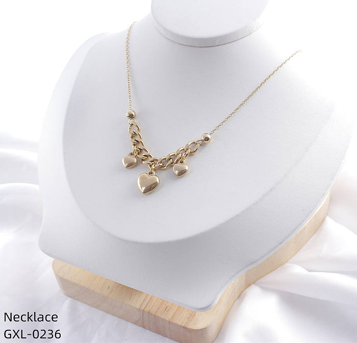 Retro Simple Style Heart Shape Stainless Steel  Plating Hollow Out Inlay Rhinestones Gold Plated Pendant Necklace