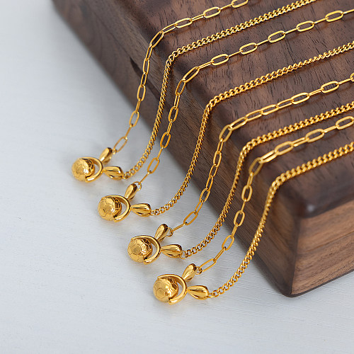 Moderne Halskette mit süßem Hasenohren-Tier-Anhänger aus Edelstahl mit 18-Karat-Vergoldung